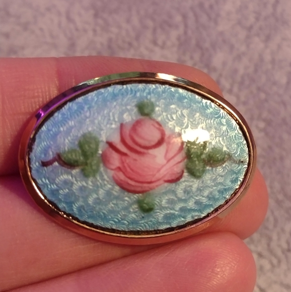 Vtg. Beautiful Guilloche Enamel Rose Brooch Earrings Set - Picture 2 of 9